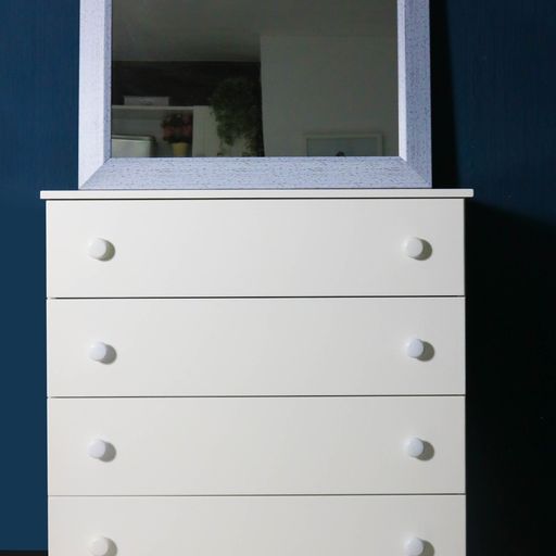 Jenny Chest